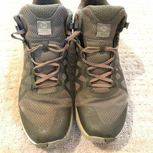 Merrell Womens Siren 3 Mid WP Hiking Shoe Size 10 US